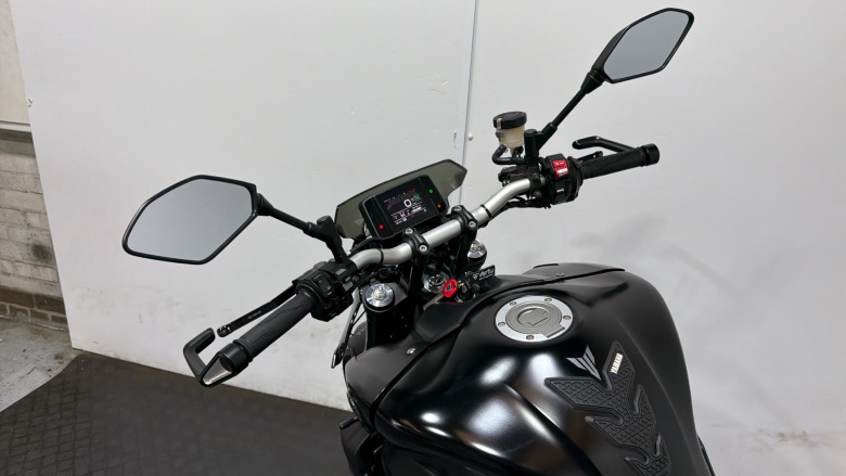 Yamaha Mt-09 (14MY)